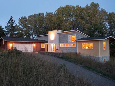 6 Robb Farm Rd