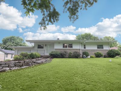 2428 Tulip Dr S