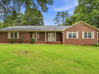 102 Fernwood Dr