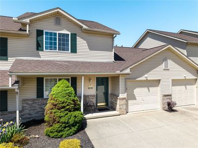 Property at 808 Doty Dr, Wadsworth, OH