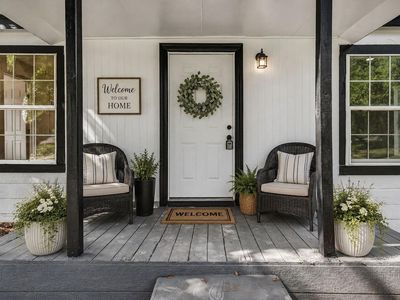 Property at 1332 Montgomery St, La Marque, TX