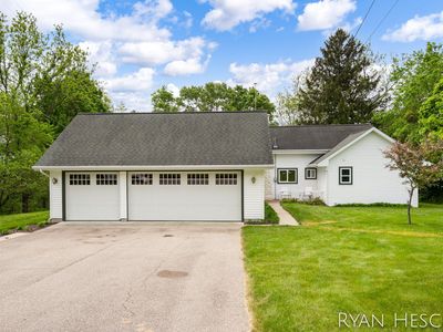 675 Alden Nash Ave SE