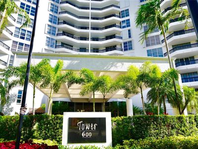 3400 NE 192nd St APT 208