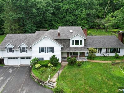 105 Ricker Dr
