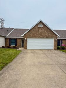 952 Oakbrook Dr