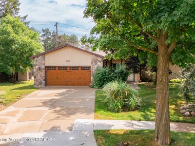 907 Whittier Dr