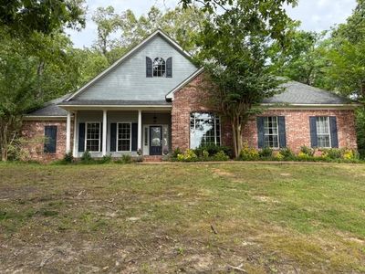 100 Nottingham Dr