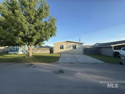 1715 Windmere Dr