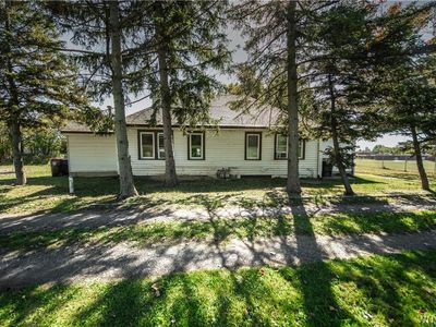 7 Cloyes Ave