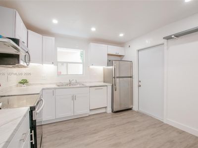300 S Luna Ct APT 2