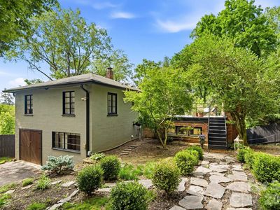 38 Aurora Dr
