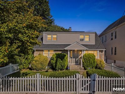 11 Raritan Avenue