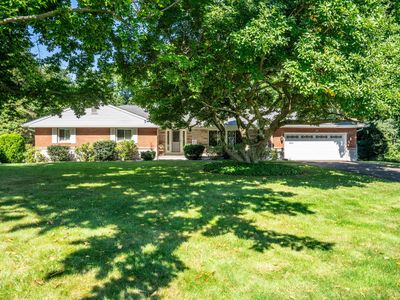 33 Pond Side Dr