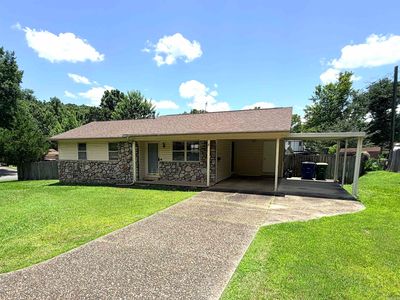 28 Emerald Cir