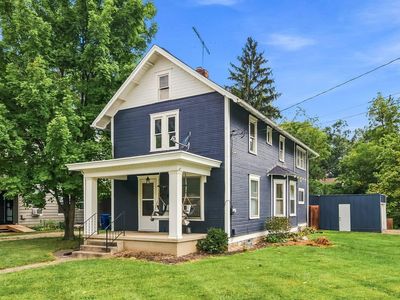 90 W Fountain Ave