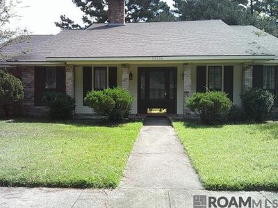 13936 Cayuga Dr