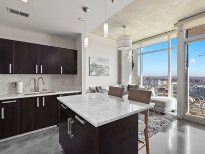 600 12th Ave S APT 1816