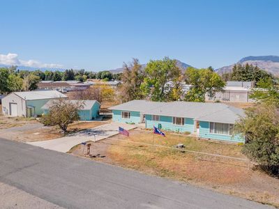 405 Warren Rd
