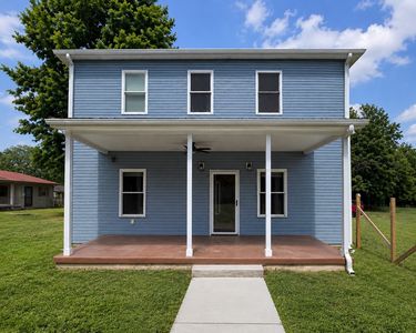 352 Main St