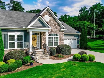 2 Carronbridge Way
