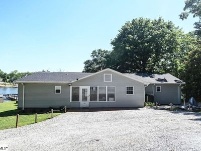 92 Bridgewater Ct