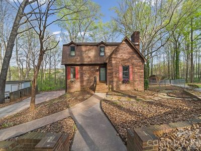 200 Maple Ct