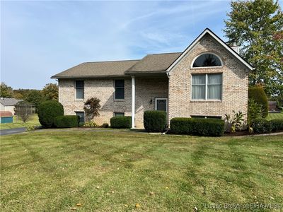 9725 Wolfe Cemetery Road