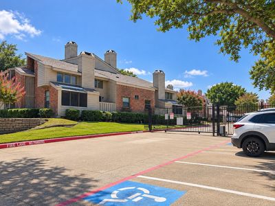 9600 Royal Ln APT 102
