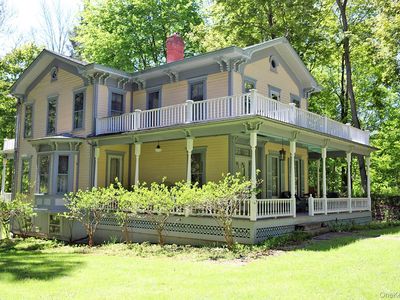 12 Railroad Street