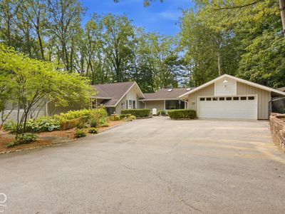 890 Starkey Rd