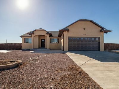 1152 E Desert Cove Dr