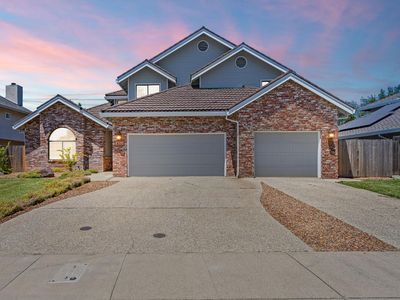 1331 Manzano Way