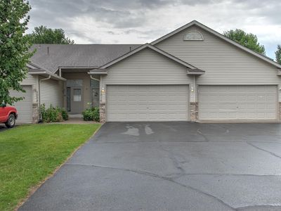 1016 Honeysuckle Ln