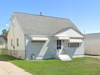 25 Wallace Ave