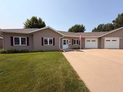 Property at 1010 Topaz Ct, Aberdeen, SD