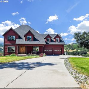 1306 Hermits Way
