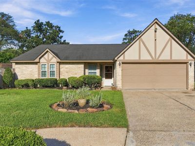 18707 Flax Bourton Close