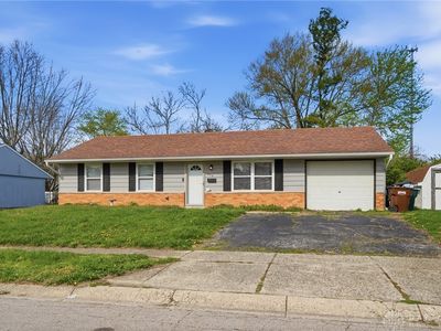 Property at 939 Firwood Dr, New Carlisle, OH
