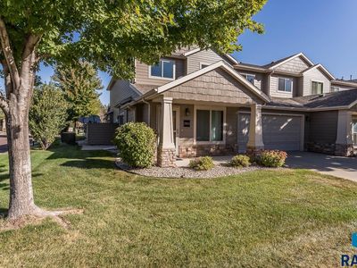 2900 E Hearthstone Pl