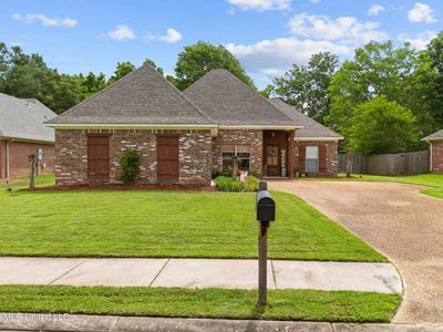 137 Creekside Dr