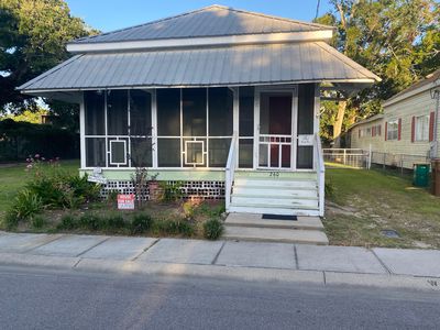 260 Reynoir St