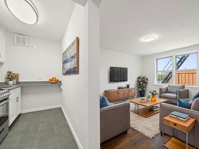 2630 Kings Bridge Ter UNIT 5HI