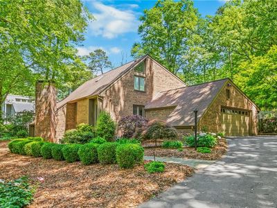 220 Harmon Ct