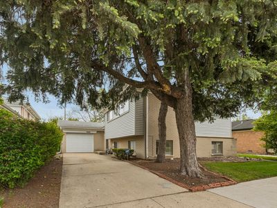 Property at 9337 Lavergne Ave, Skokie, IL