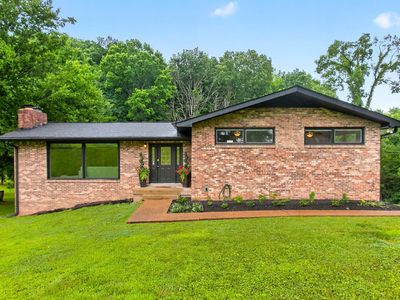 9077 Old Charlotte Pike