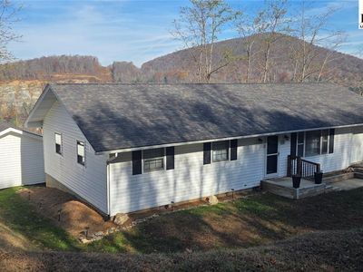 516 White Laurel Lane