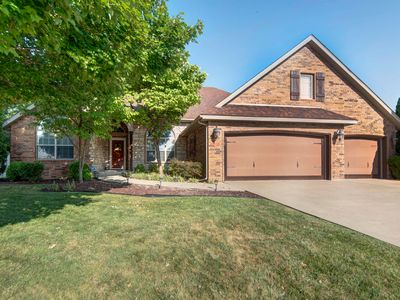 615 N Maplewood Hills Road