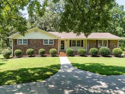 151 Hillandale Ln