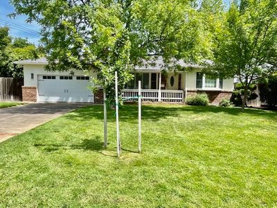 1608 La Sierra Dr