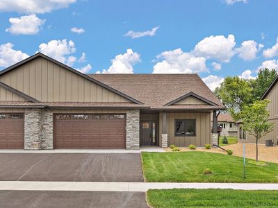 1043 Legend Ln